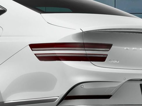 Used 2025 Genesis G80 2.5T Advanced image 10