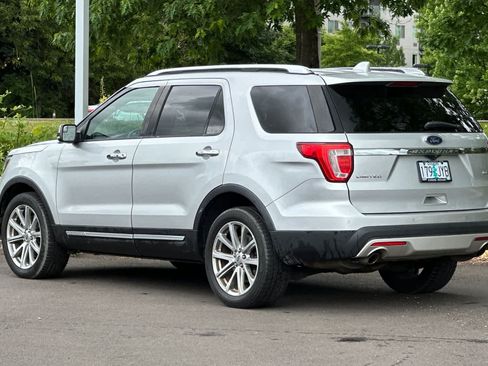 Used 2016 Ford Explorer Limited AWD/4WD image 6