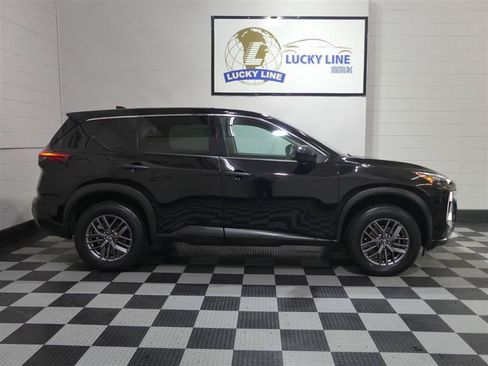 Used 2023 Nissan Rogue S FWD image 6