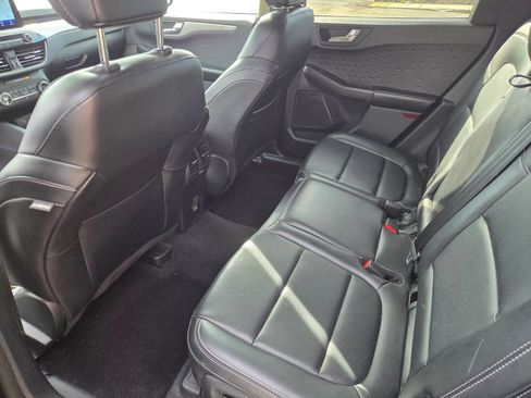 Used 2020 Ford Escape SEL image 12