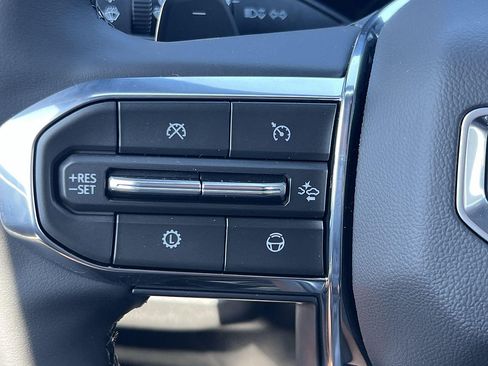 New 2026 GMC Yukon XL Denali w/ Denali Reserve Package RWD image 13