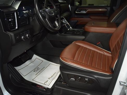 Used 2024 GMC Sierra 3500 Denali Ultimate image 45