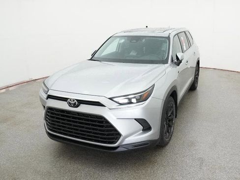 New 2026 Toyota Grand Highlander FWD image 16
