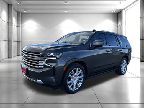 Used 2021 Chevrolet Tahoe High Country w/ Premium Package image 3