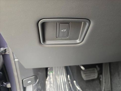 New 2026 Land Rover Range Rover Sport SE AWD/4WD image 26
