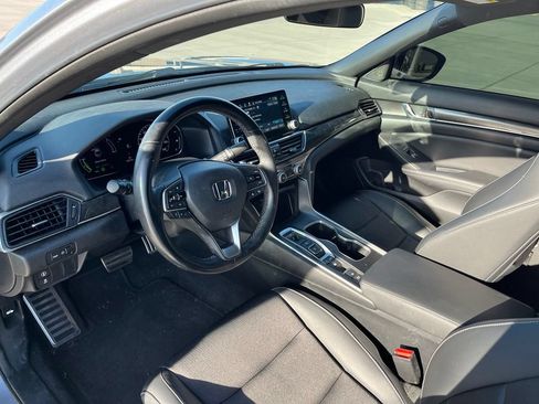 Used 2022 Honda Accord Sport image 11