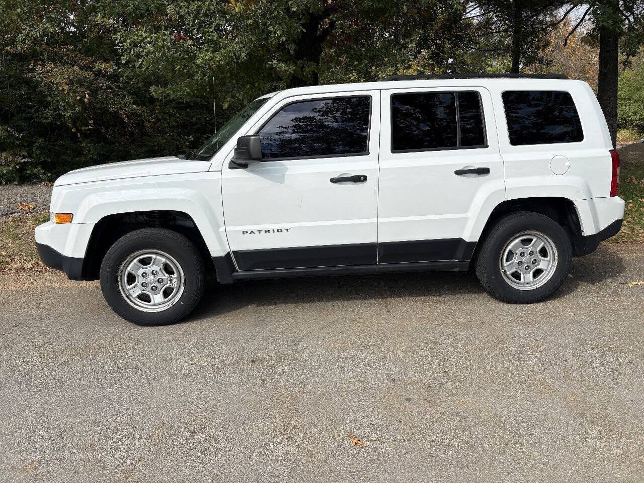 Used 2014 Jeep Patriot Sport FWD image 4