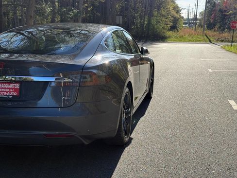 Used 2015 Tesla Model S 70D AWD/4WD image 6