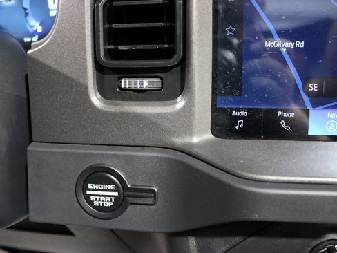 Used 2025 Ford Bronco Big Bend AWD/4WD image 29