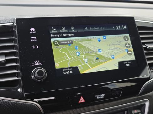 Used 2025 Honda Passport TrailSport image 24