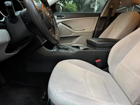 Used 2015 Kia Optima LX image 13