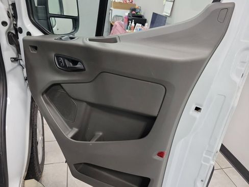 Used 2024 Ford Transit 250 Low Roof w/ Exterior Upgrade Package image 32