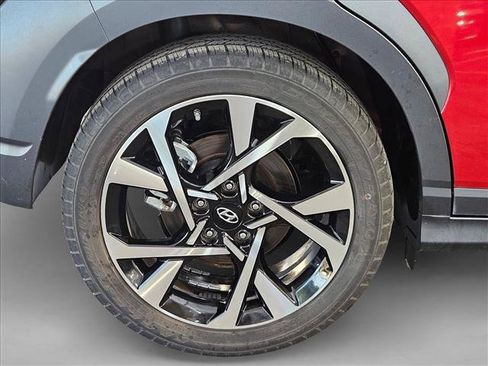 Used 2023 Hyundai Kona Limited w/ Cargo Package FWD image 20