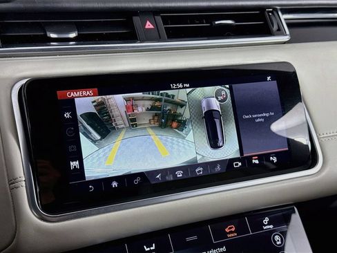 Used 2018 Land Rover Range Rover Velar AWD/4WD image 15