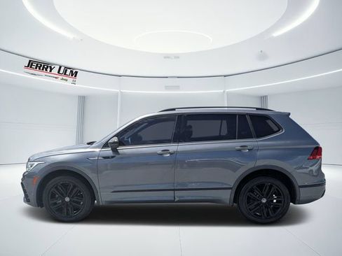 Used 2022 Volkswagen Tiguan SE R-Line FWD image 6