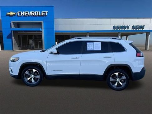 Used 2019 Jeep Cherokee Limited FWD image 34