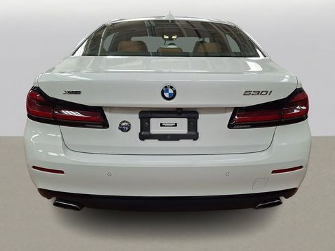 Certified 2023 BMW 530i xDrive w/ Premium Package image 4