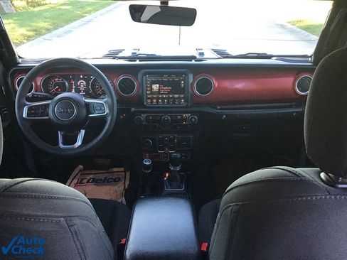 Used 2023 Jeep Wrangler Unlimited Rubicon image 24