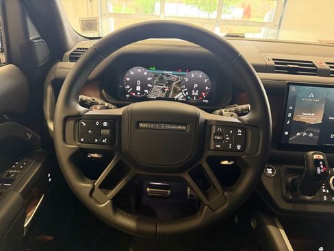 New 2025 Land Rover Defender 130 V8 AWD/4WD image 21