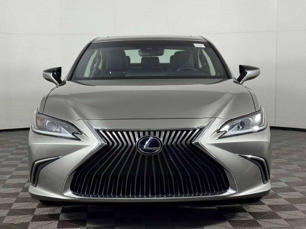 Used 2021 Lexus ES 300h w/ Accessory Package 2 FWD image 6