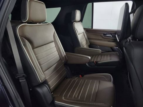 Used 2025 GMC Yukon Denali Ultimate image 20