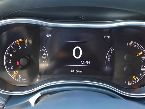 Used 2019 Jeep Grand Cherokee Summit image 30