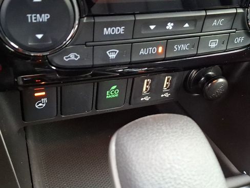 New 2025 Mitsubishi Eclipse Cross Black Edition image 23