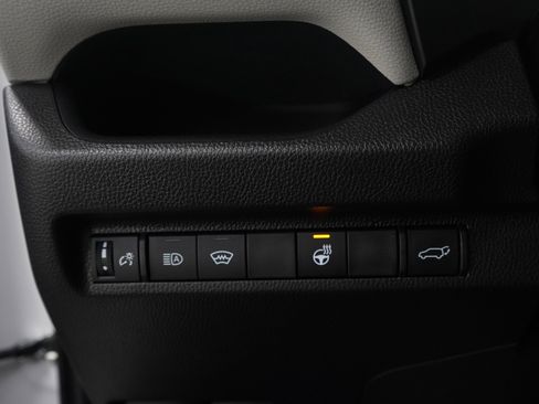 Used 2025 Toyota RAV4 XLE w/ Convenience Package AWD/4WD image 24