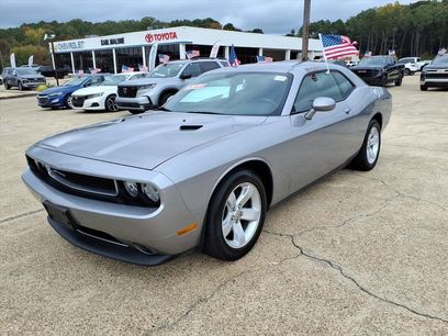 Used 2014 Dodge Challenger SXT
