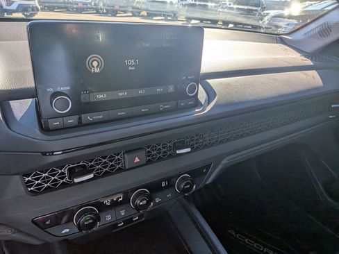 Used 2025 Honda Accord SE image 19