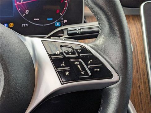 Used 2025 Mercedes-Benz C 300 4MATIC Sedan image 15