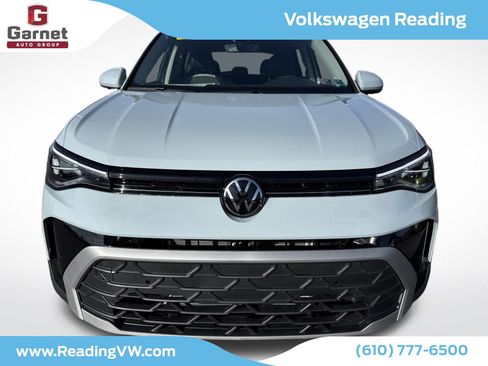 New 2026 Volkswagen Taos SE image 8