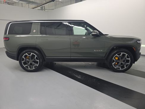 Used 2022 Rivian R1S Launch Edition AWD/4WD image 6