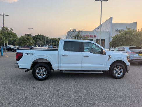 Used 2025 Ford F150 XLT w/ Equipment Group 301A Standard AWD/4WD image 6
