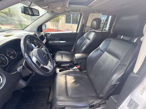 Used 2016 Jeep Compass High Altitude AWD/4WD image 24