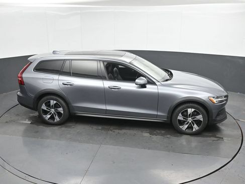 Used 2020 Volvo V60 T5 Cross Country w/ Protection Package AWD/4WD image 15