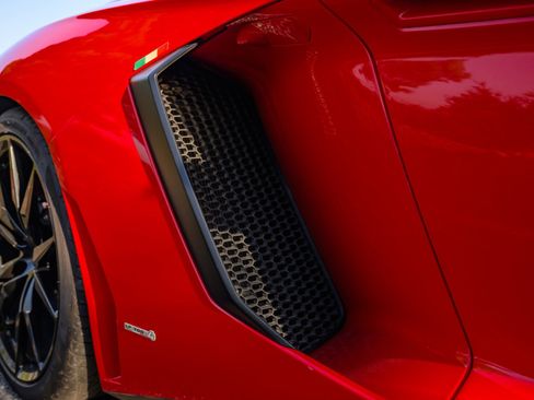 Used 2013 Lamborghini Aventador LP 700-4 image 51