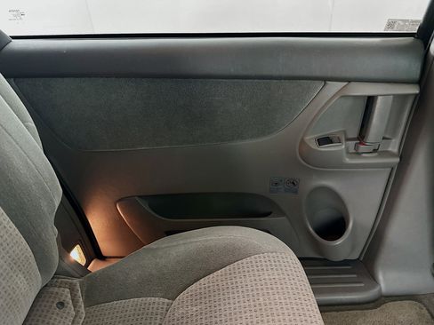 Used 2009 Toyota Sienna CE FWD image 24
