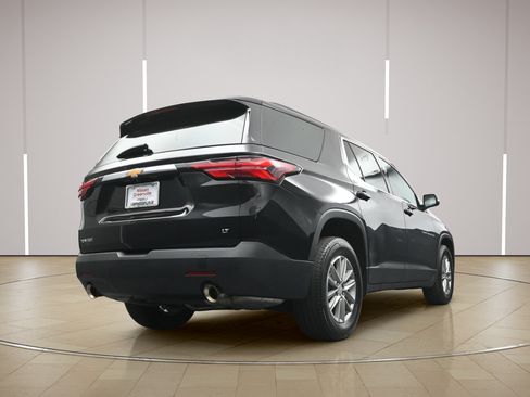 Used 2023 Chevrolet Traverse LT FWD image 27