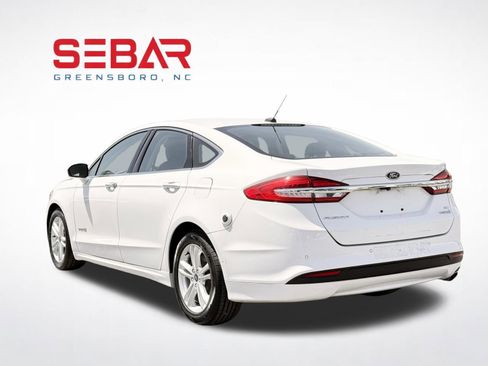 Used 2018 Ford Fusion SE w/ Equipment Group 602A FWD image 8