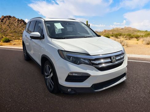 Used 2017 Honda Pilot Elite image 1