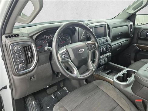 Used 2021 Chevrolet Silverado 1500 LT Trail Boss w/ Bed Protection Package AWD/4WD image 10