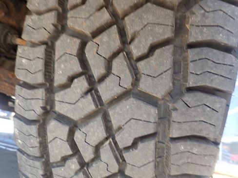 Used 2004 Chevrolet Colorado LS w/ Power Convenience Package image 31