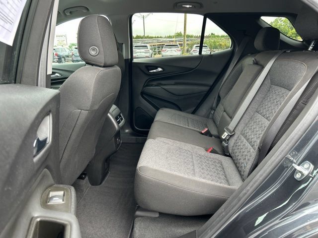 Used 2023 Chevrolet Equinox LT AWD/4WD image 15