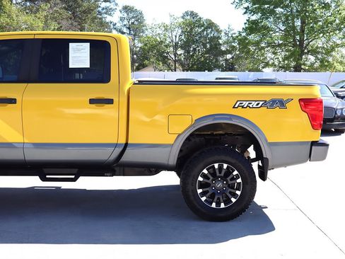 Used 2016 Nissan Titan PRO-4X image 6