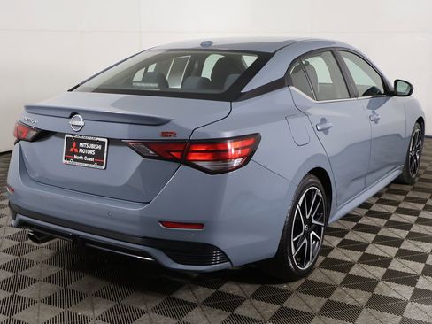 Used 2024 Nissan Sentra SR FWD image 9