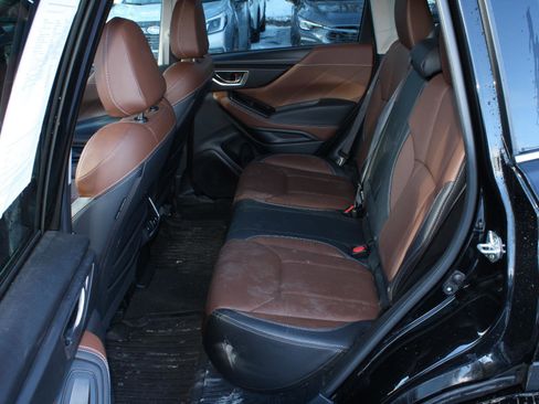 Used 2023 Subaru Forester Touring image 18