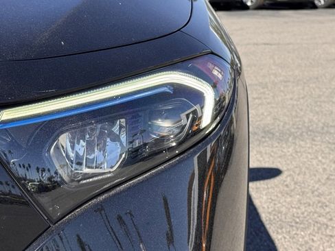 Used 2023 Mercedes-Benz EQB 300 4MATIC image 8