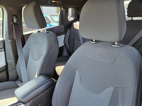 Used 2025 Jeep Compass Sport AWD/4WD image 17