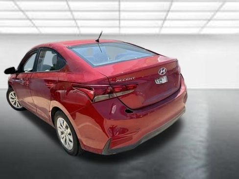 Used 2021 Hyundai Accent SE FWD image 4